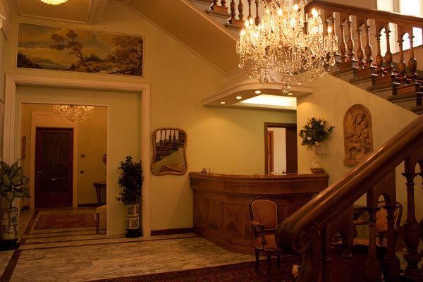 Hotel Grande Bretagne มอนเตกาตินี แตร์เม ภายนอก รูปภาพ